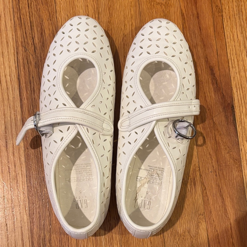 GAP White Perforated Mary Jane Flats